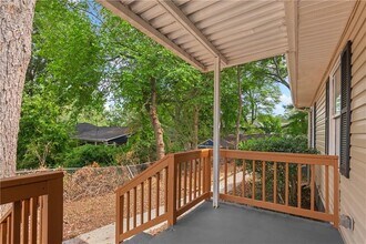 2051 College Ave NE in Atlanta, GA - Building Photo - Building Photo