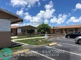 7311 Venetian St-Unit -2 in Miramar, FL - Building Photo - Building Photo