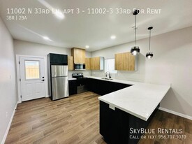 11002 N 33rd Ln in McAllen, TX - Building Photo