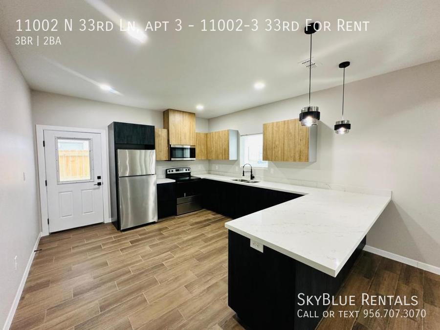 11002 N 33rd Ln in McAllen, TX - Building Photo