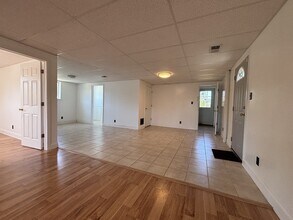 941 Vista Ln in Fairmont, WV - Building Photo - Building Photo