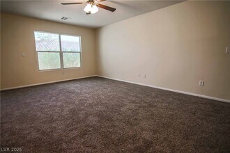 240 Springtime St in Henderson, NV - Building Photo - Building Photo