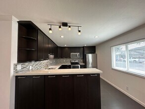 34806 Starling Dr in Union City, CA - Building Photo - Building Photo