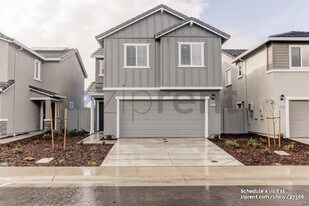 2056 Shady Tree Cir in Roseville, CA - Building Photo