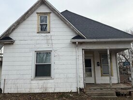 35 Pennsylvania Ave in Danville, IL - Building Photo