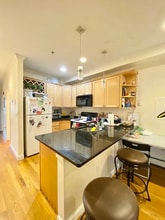 1021 Tremont St, Unit 2 in Boston, MA - Building Photo - Building Photo