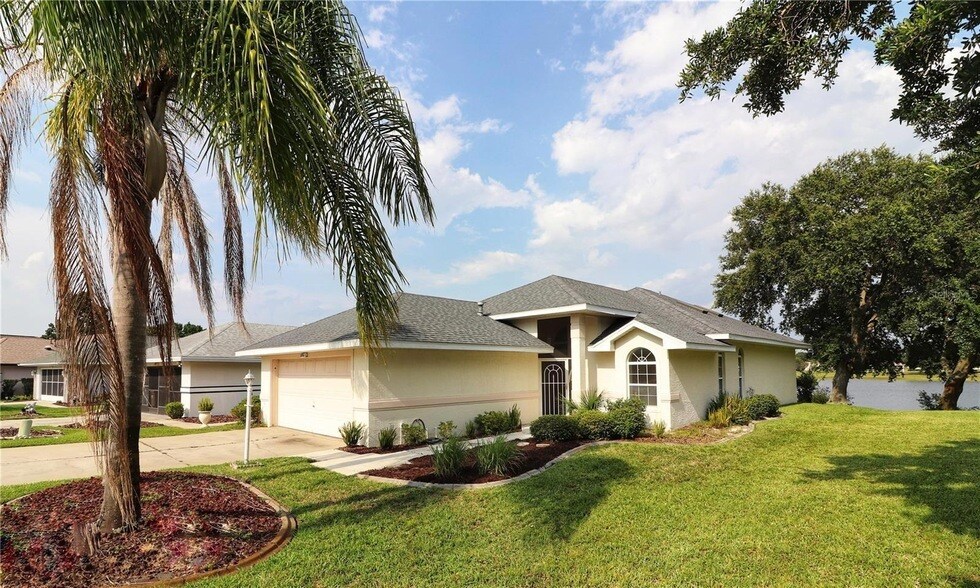 21716 King John St in Leesburg, FL - Building Photo