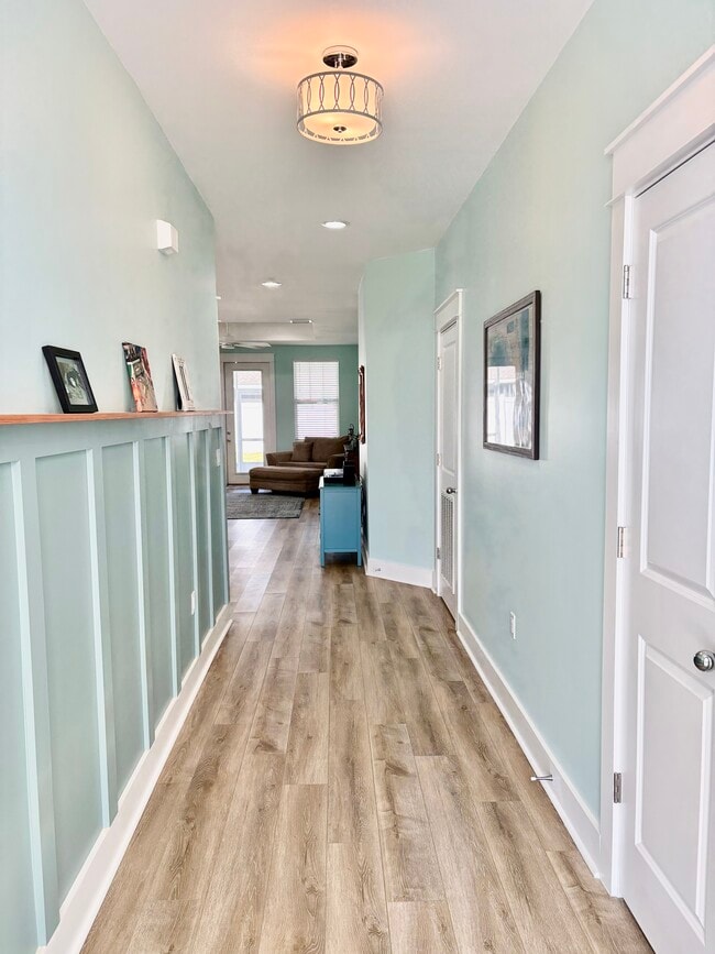 454 Locksley Dr in Panama City Beach, FL - Building Photo - Building Photo