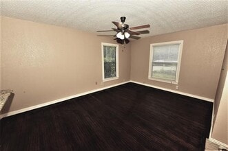 315 Texas St in Cedar Hill, TX - Building Photo - Building Photo