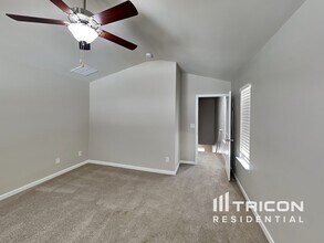 115 Spring Knoll Dr in Charlotte, NC - Building Photo - Building Photo