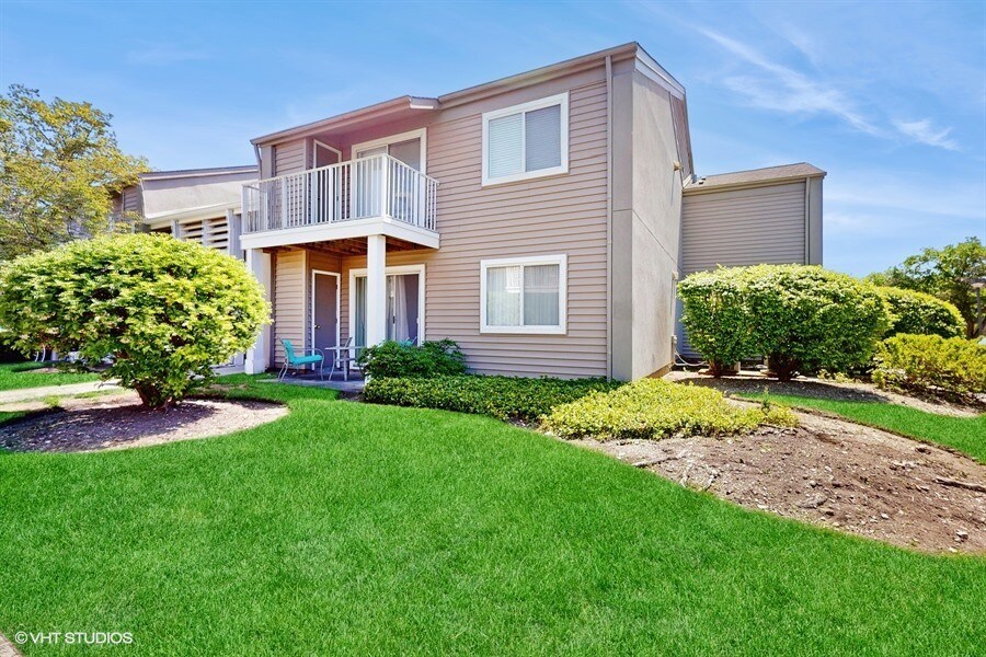 42 N Park Ave in Lombard, IL - Building Photo