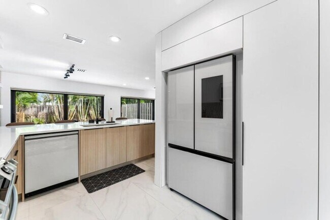 5610 S Ocean Blvd in Boca Raton, FL - Building Photo - Building Photo