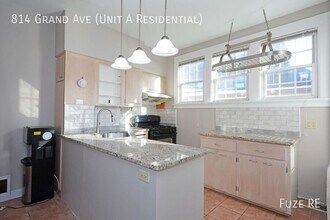 814 Grand Ave in St. Paul, MN - Building Photo - Building Photo