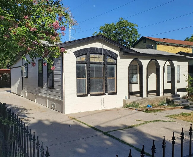 property at 2026 Dahlgreen Ave