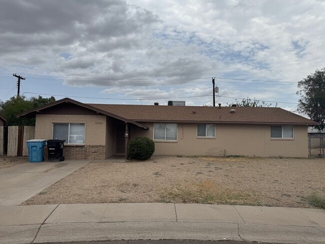5502 W Catalina Dr in Phoenix, AZ - Building Photo - Building Photo