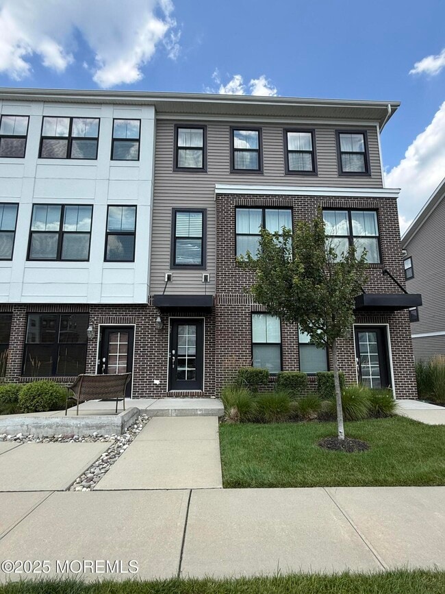 property at 25 Midway Rd N