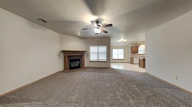 413 Amanda Dr in Yukon, OK - Building Photo - Building Photo
