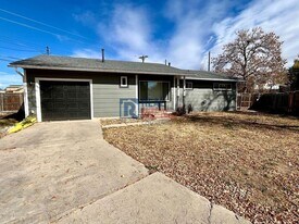 416 Pecos Dr in Colorado Springs, CO - Building Photo