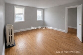 2 Pine St in Orono, ME - Building Photo - Building Photo