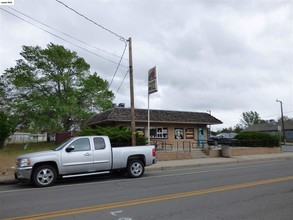 635 Ash St in Susanville, CA - Building Photo - Building Photo