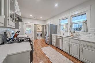 5822 Belmont Ave in Dallas, TX - Building Photo - Building Photo