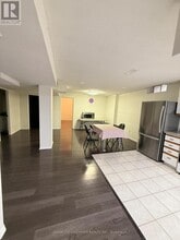 5932 Hemingway Rd in Mississauga, ON - Building Photo - Building Photo