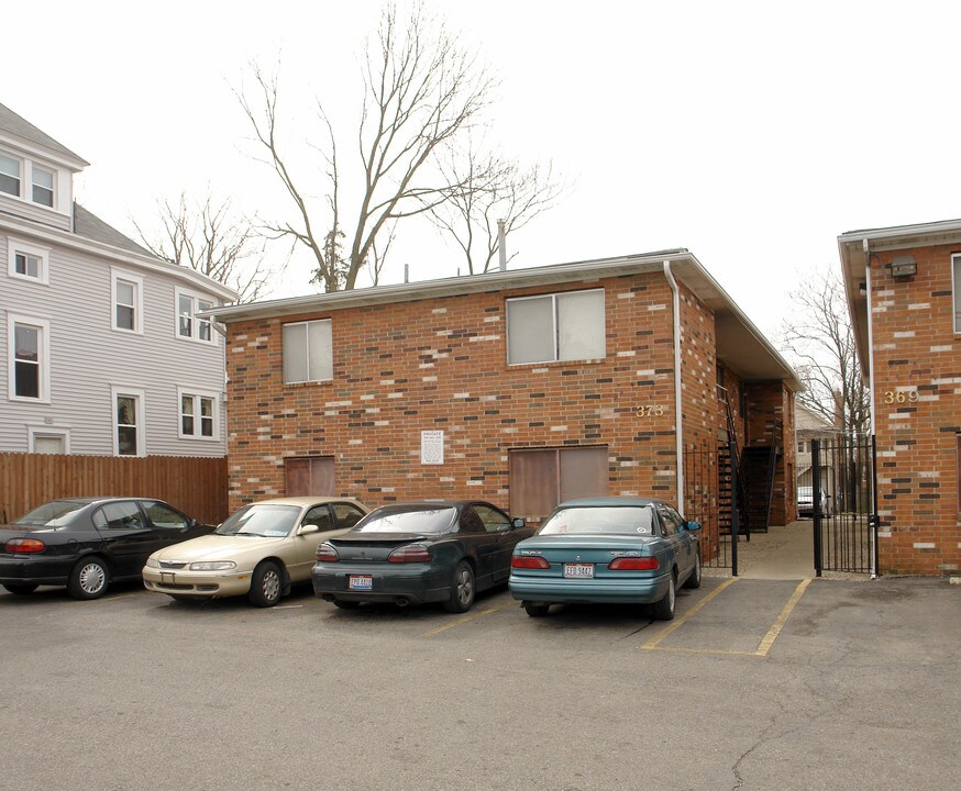 373 E 12th Ave in Columbus, OH - Building Photo
