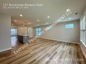 127 Buckhorn Br Pk in Clayton, NC - Building Photo - Building Photo
