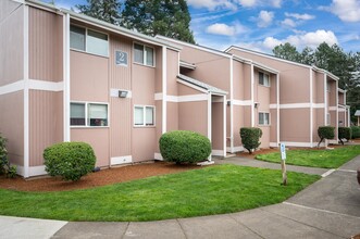 Fort Vancouver Terrace in Vancouver, WA - Foto de edificio - Building Photo