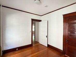 71 Fayerweather St, Unit #1 in Cambridge, MA - Building Photo - Building Photo