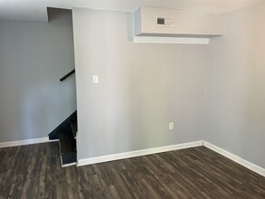 207 Colleton Rd in Raleigh, NC - Building Photo - Building Photo