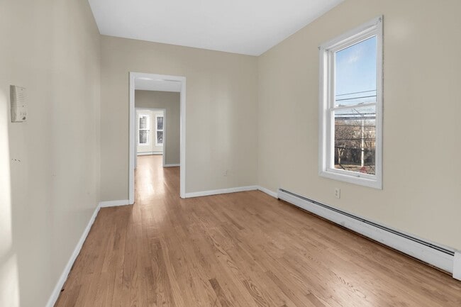 284 Watchung Ave in Orange, NJ - Foto de edificio - Building Photo