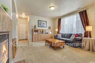 548 Walton Dr in North Salt Lake, UT - Building Photo - Building Photo