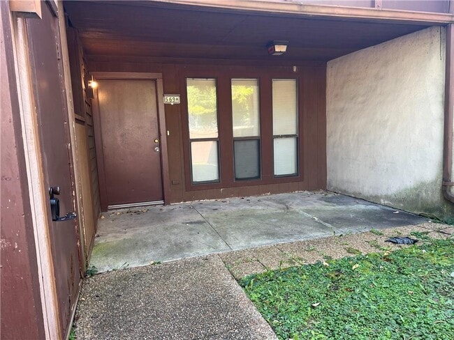 property at 569 Ayrshire Way