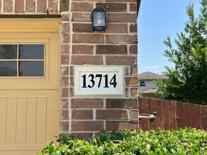 13714 Altamirano in Live Oak, TX - Building Photo - Building Photo