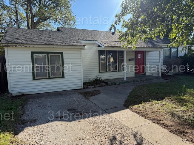 4576 S Handley Ave in Wichita, KS - Building Photo - Building Photo