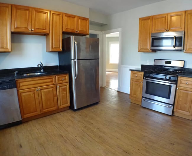 property at 102 Saxton St