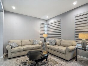 2350 Avian Loop in Kissimmee, FL - Building Photo - Building Photo