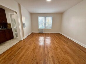 546 Bergen Ave, Unit A7 in Jersey City, NJ - Foto de edificio - Building Photo