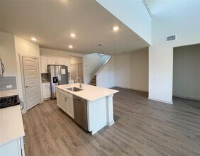 11506 Sea Lion Cv in Austin, TX - Foto de edificio - Building Photo