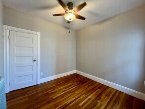 904 Massachusetts Ave, Unit 8 in Cambridge, MA - Building Photo - Building Photo
