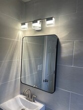 12904 Georgia Ave in Silver Spring, MD - Foto de edificio - Building Photo