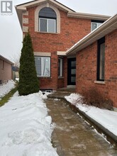 105 LOUGHEED Rd in Barrie, ON - Building Photo - Building Photo