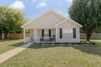 103 Kentshire Ln in Bonaire, GA - Building Photo - Building Photo