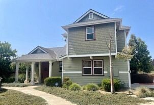 1655 Chianti Ln in Santa Maria, CA - Building Photo