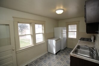 1227 New Hampshire St in Lincoln, NE - Building Photo - Building Photo