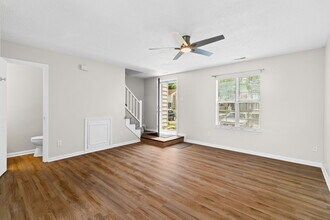 908 Spinnaker Ct in Chesapeake, VA - Building Photo - Building Photo