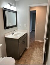 417 N Charlotte St in Dickson, TN - Building Photo - Building Photo