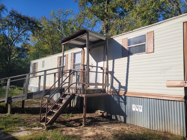 property at 413 Miller St