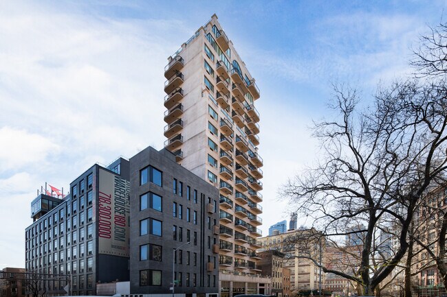 Bridgeview Tower Luxury Condos in Brooklyn, NY - Foto de edificio - Building Photo